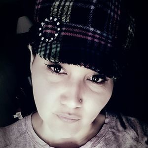 Meet your Posher, Crystal